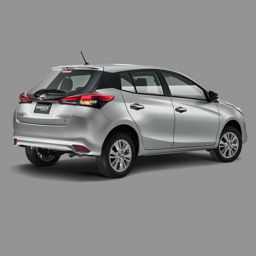  Toyota Yaris S Hatchback 2018 года  (MX) (фото 3 из 7)